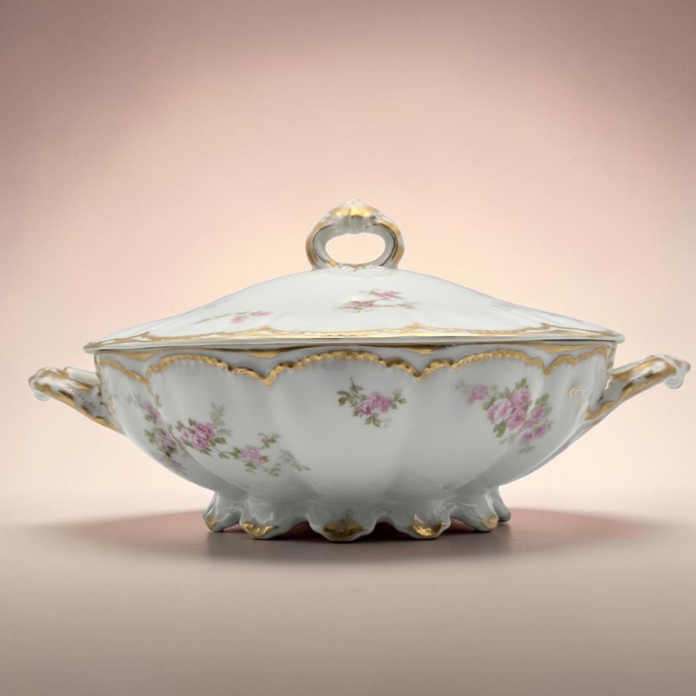 Haviland Limoges Schleiger 39E Floral Round Covered Vegetable Serving Bowl